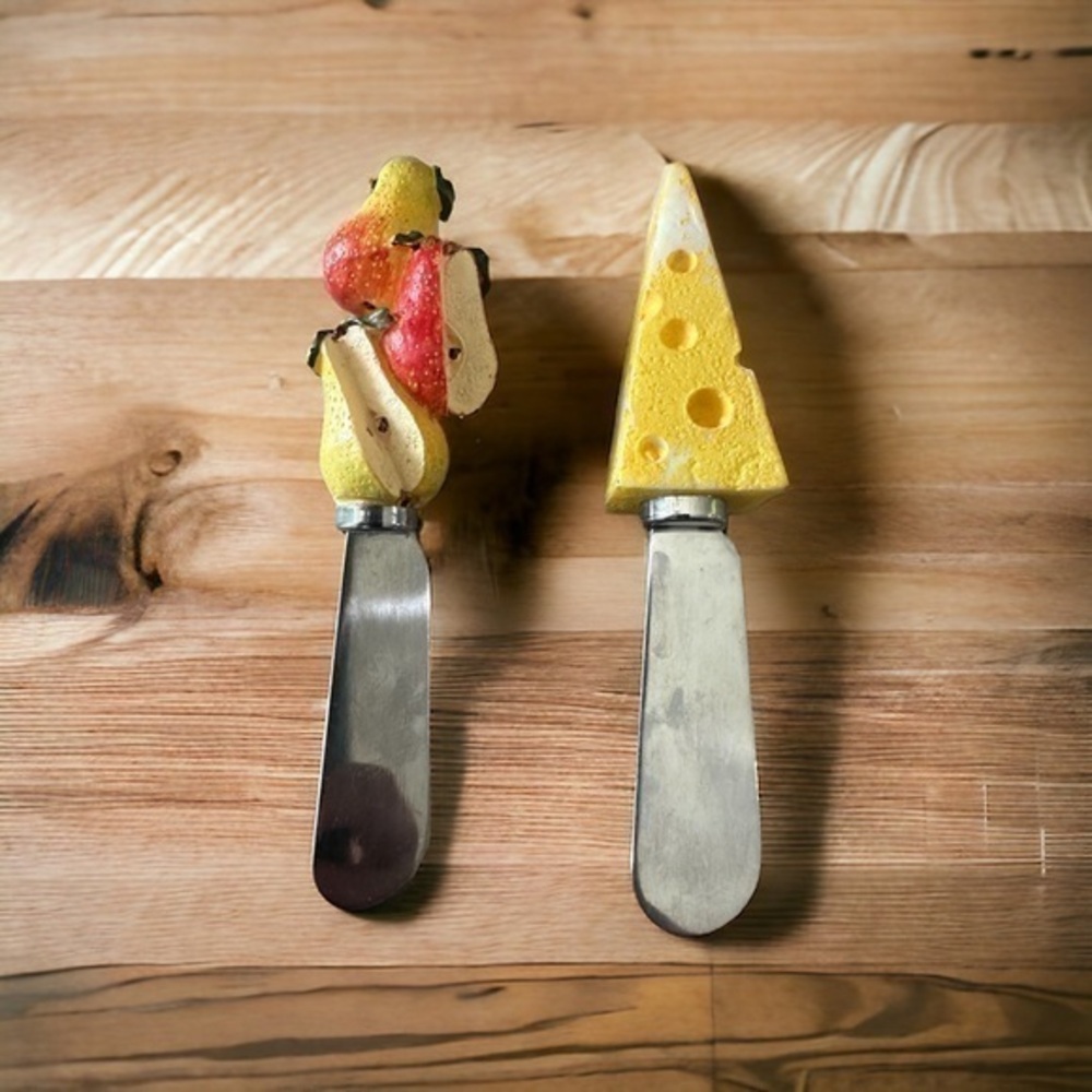 Boston Warehouse Stainless Spreaders - Apples and Cheese